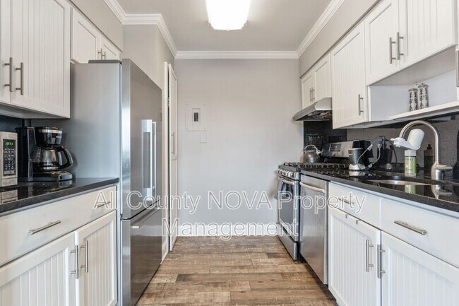 Building Photo - 4343 Cherry Hill Rd