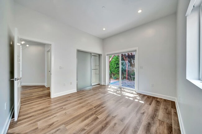 Building Photo - 3533 Tuller Ave