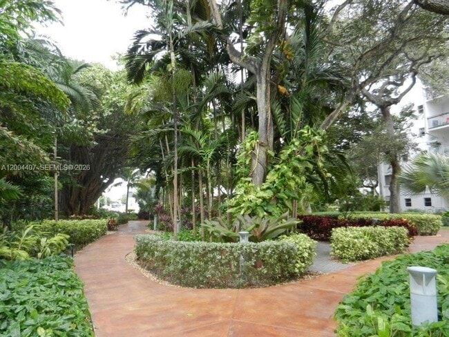 Building Photo - 680 NE 64th St