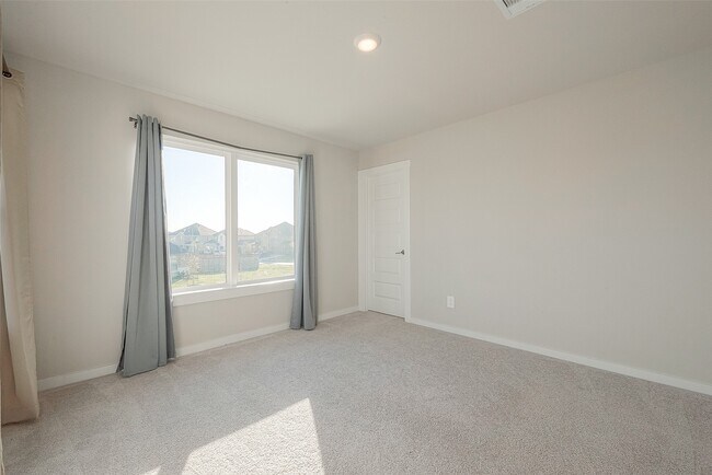 Building Photo - 3330 Polk Crk Dr