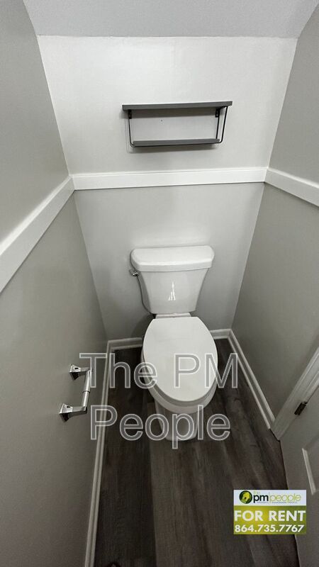 Building Photo - 10B Pointer Ln