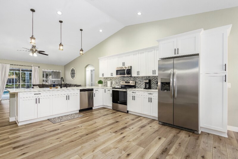 Building Photo - 1300 SE 5th Terrace