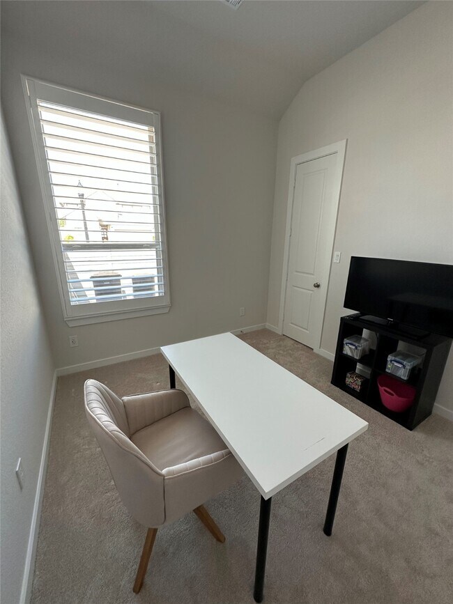 Building Photo - 4810 Cedar Butte Ln