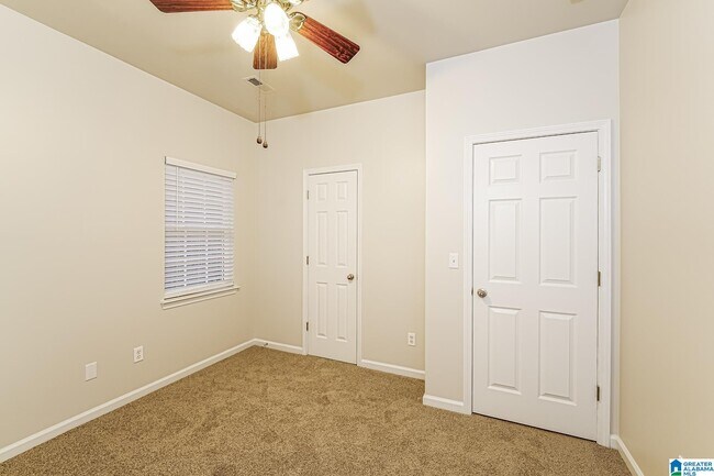 Building Photo - 140 Camellia Ln