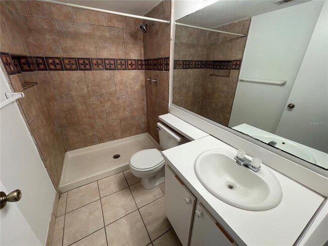 Building Photo - 1618 S Pine Ridge Cir