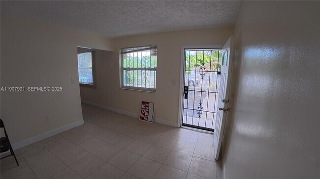 Building Photo - 15812 NW 39th Ct