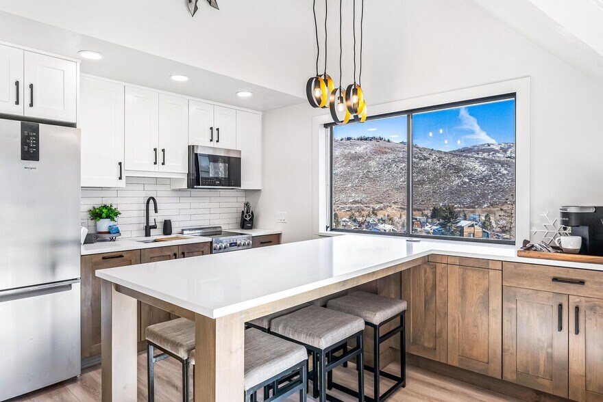 Building Photo - 1385 Lowell Ave