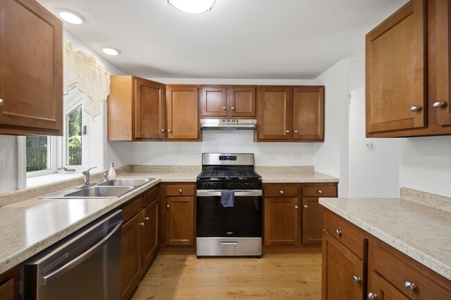 Building Photo - 1624 W Weathersfield Way