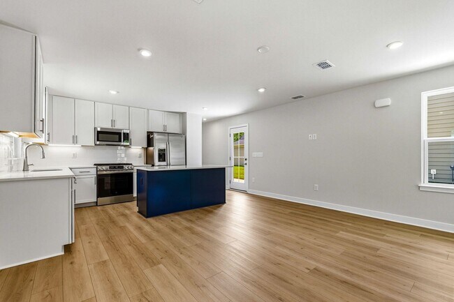 Building Photo - 2748 Rowyn St