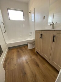 Building Photo - 629 Hayworth Ave