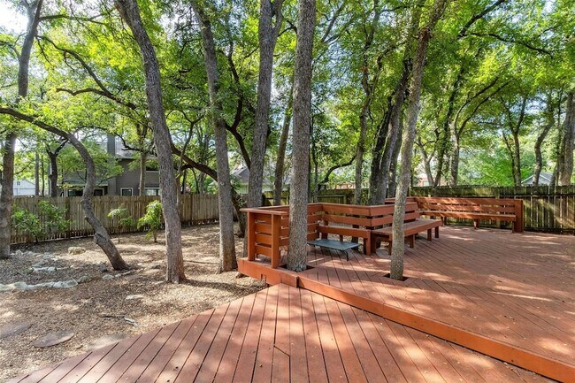 Building Photo - 5905 Shanghai Pierce Rd