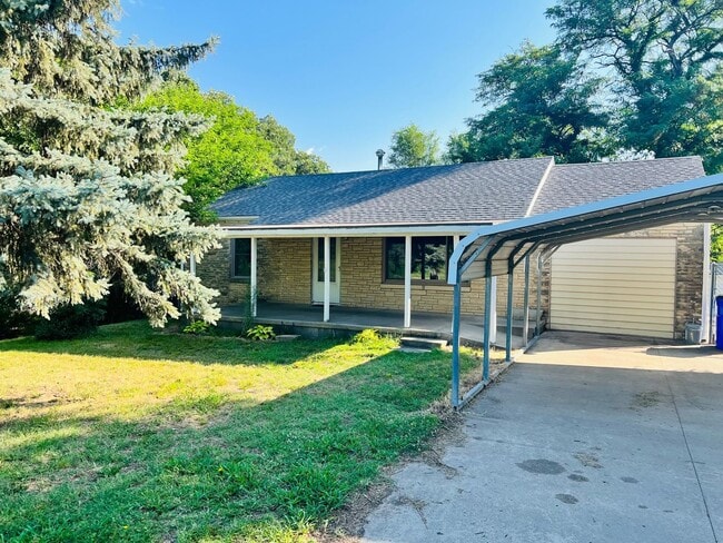 Primary Photo - Recently Remodeled
