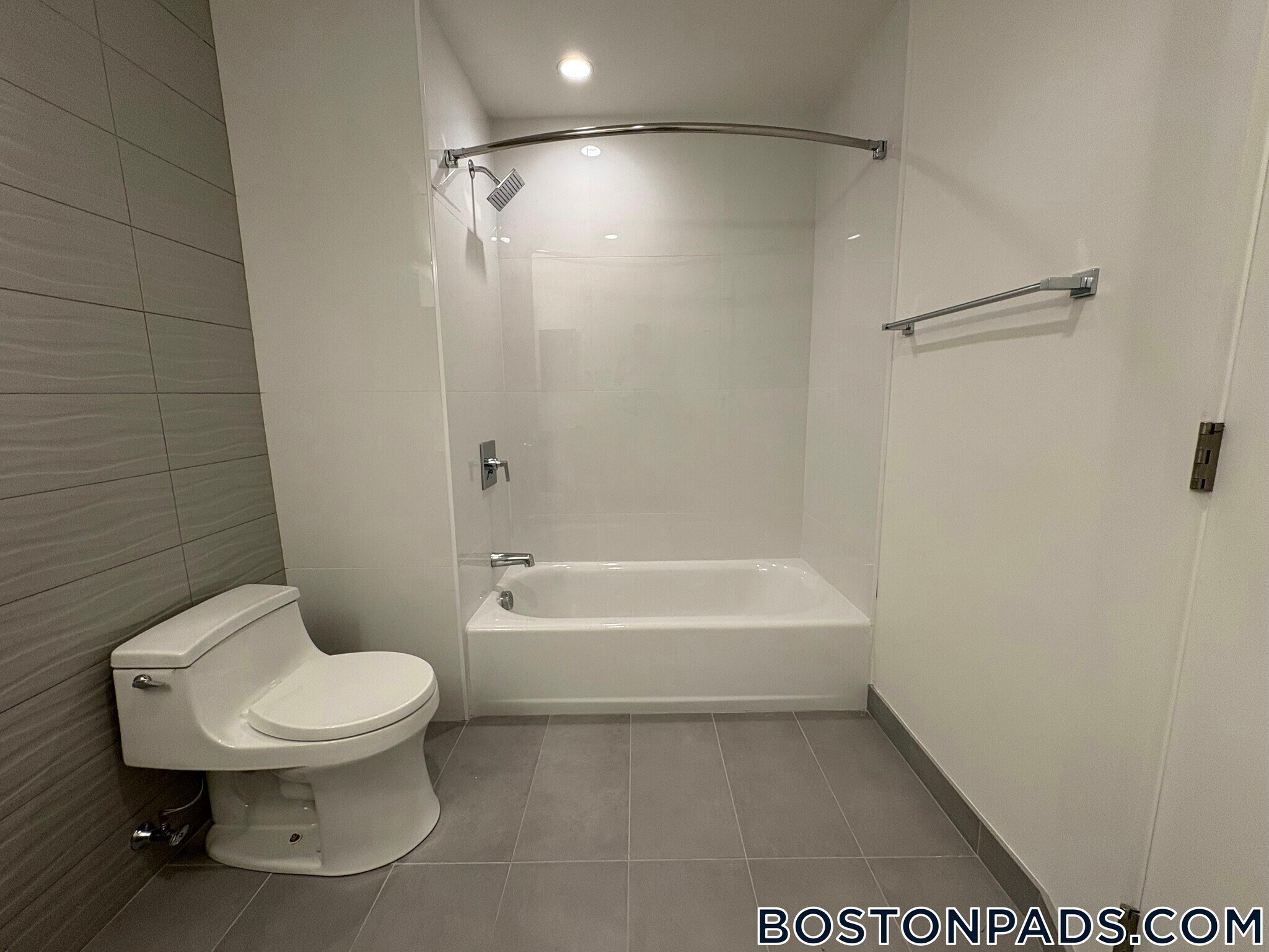 Building Photo - 1079 Commonwealth Ave