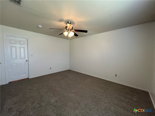 Building Photo - 3014 Douglas Fir Dr