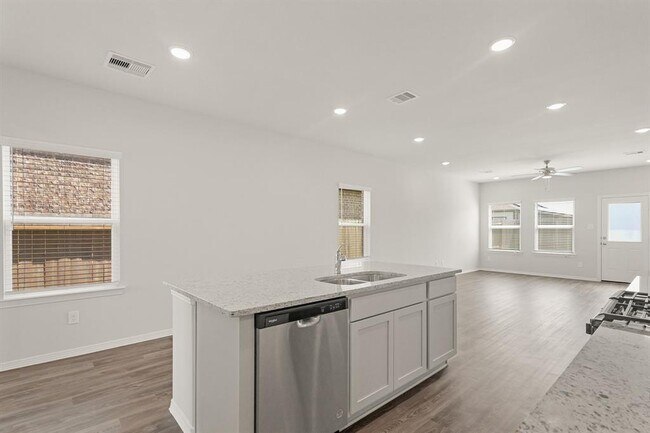 Building Photo - 5710 Fresh View Ct