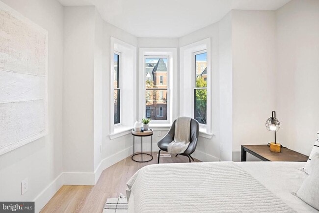 Building Photo - 1128 6th St NW