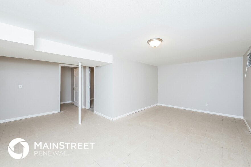 Building Photo - 4609 S Laredo St