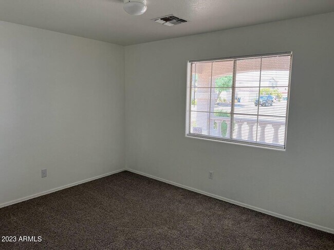 Building Photo - 3217 S 65th Dr