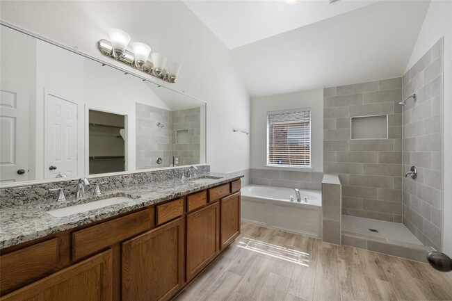 Building Photo - 3704 Pine Needle Cir