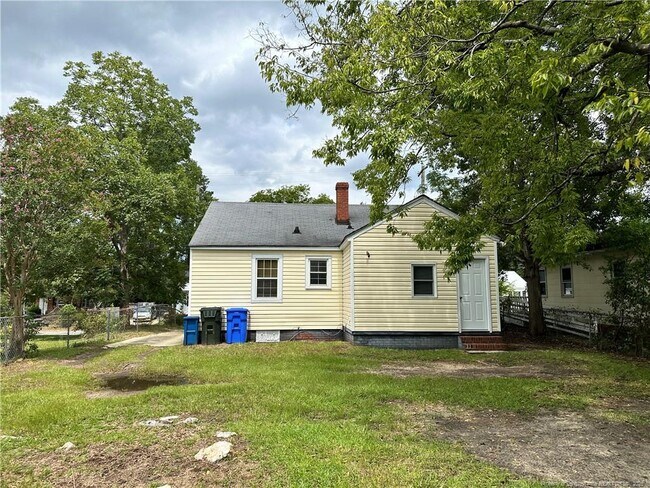 Building Photo - 409 Boundary Ln