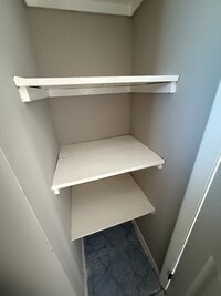 Building Photo - 438 Roseland Dr