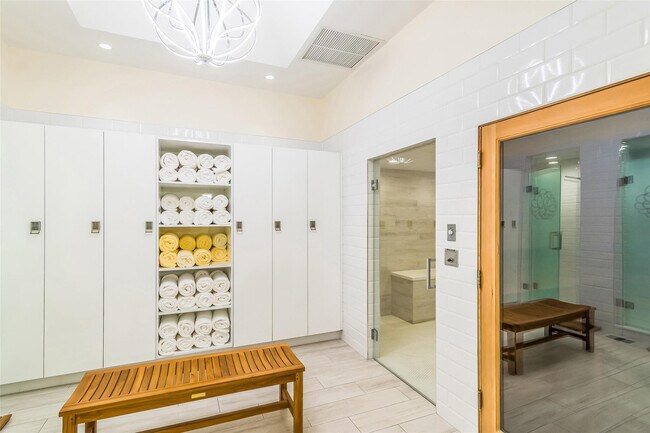 Building Photo - 2110 N Ocean Blvd