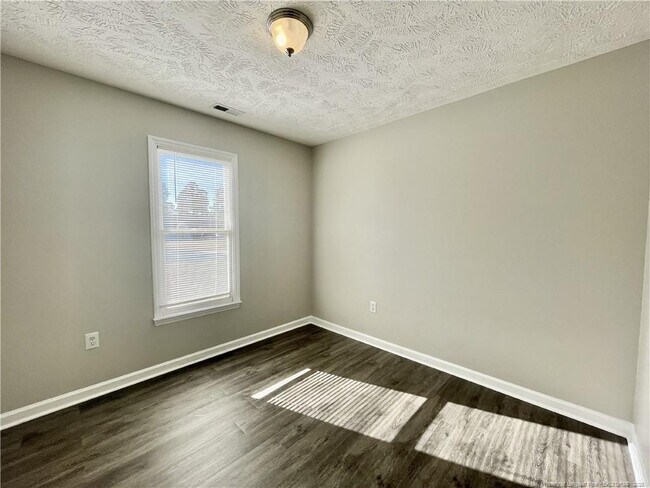 Building Photo - 184 Brandywood Ct