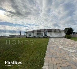 Building Photo - 1922 NW 20th Terrace