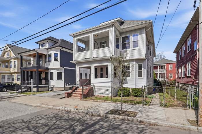 Building Photo - 95 Capen St