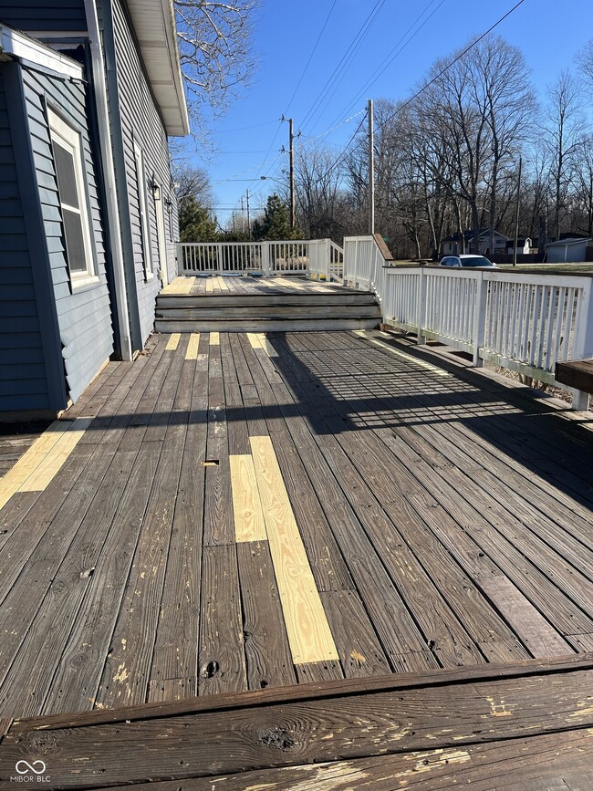 Building Photo - 1480 E 71st St