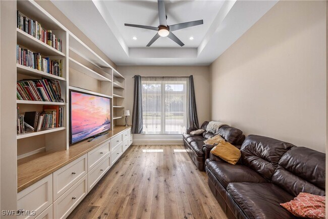 Building Photo - 4885 Tamarind Ridge Dr