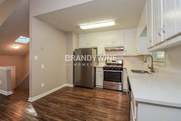 Building Photo - 2681 Meadow Ridge Ct