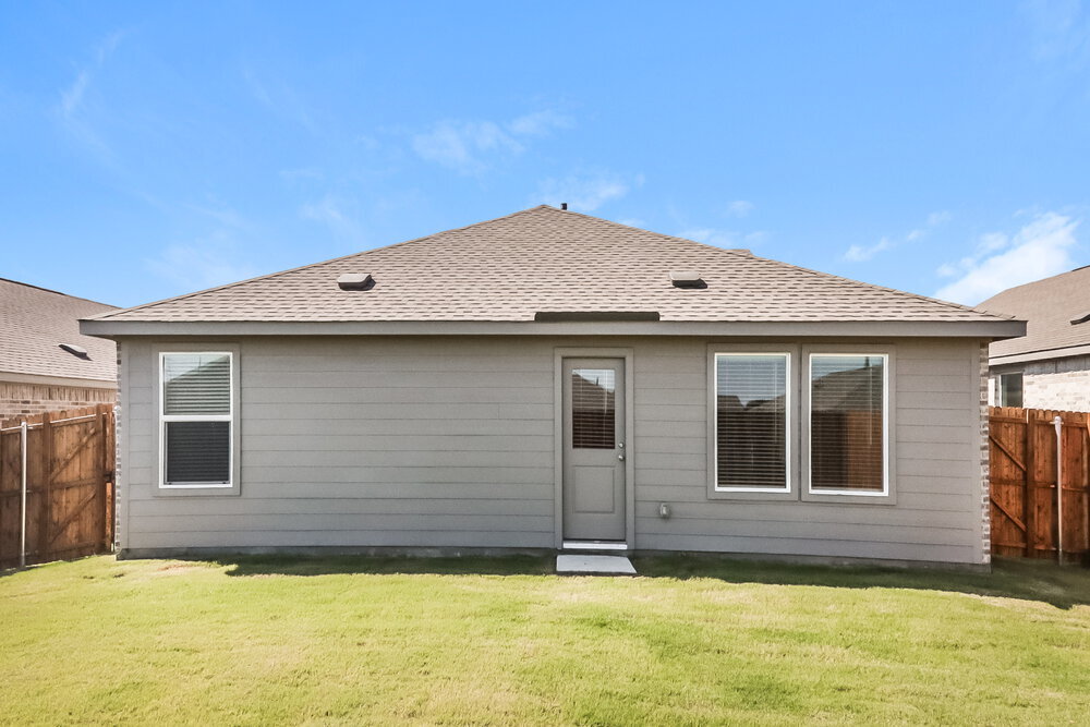 Building Photo - 102 Wild Rose Dr