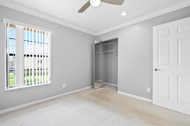 Building Photo - 9413 Boca Cove Cir