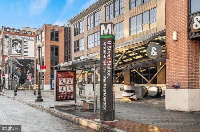 Building Photo - 2015 13th St NW