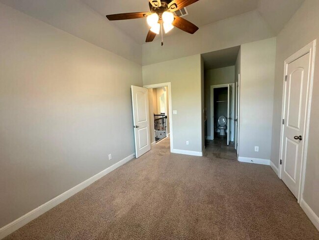 Building Photo - 3004 Desert Shade Bnd