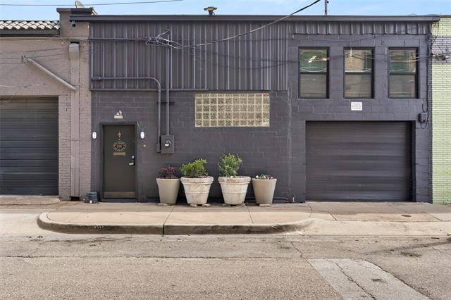 Building Photo - 306 S Walton St