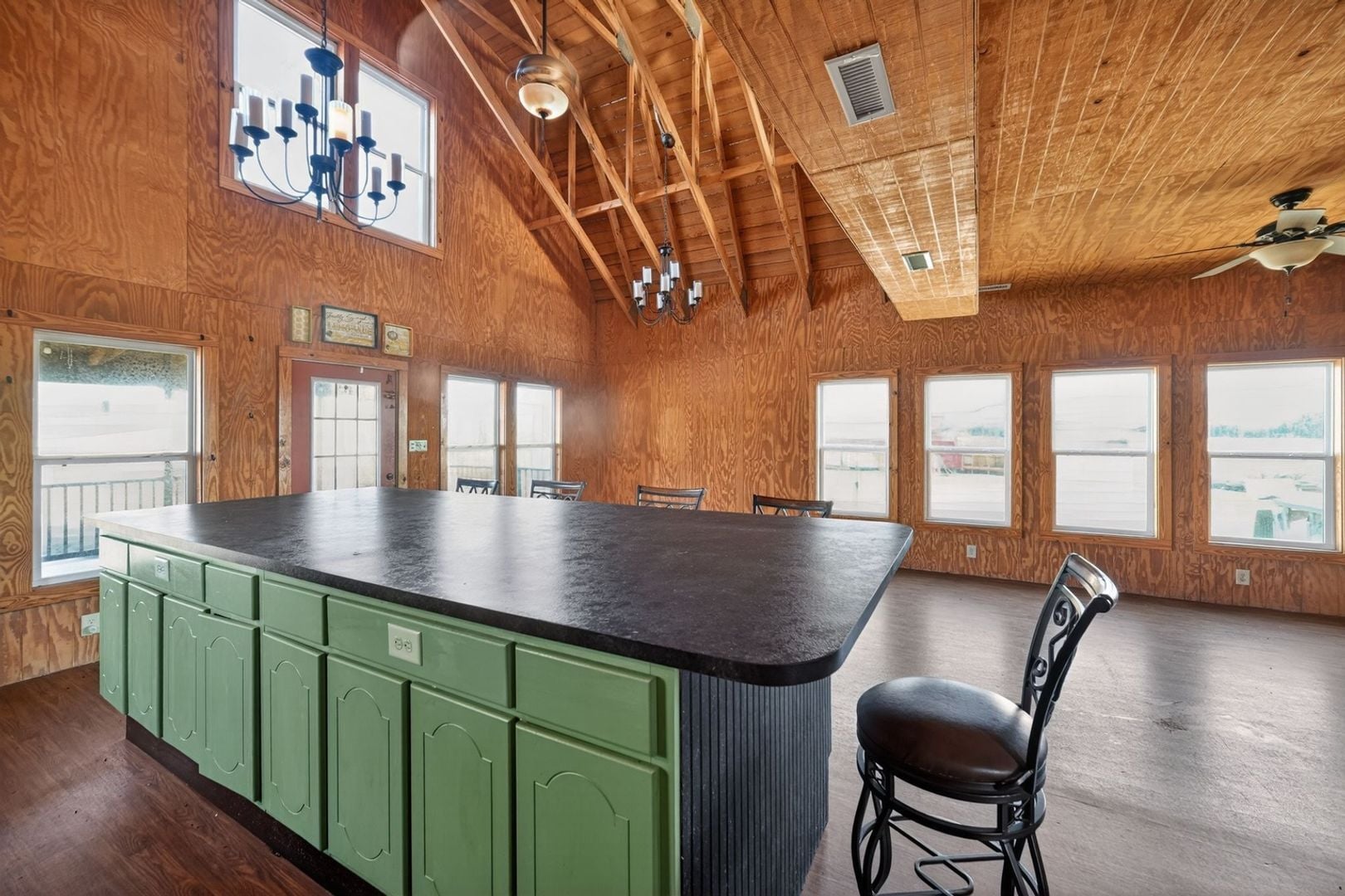 Building Photo - 1885 Bennett Rd