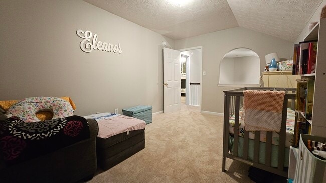 Building Photo - 265 Darenia Ln