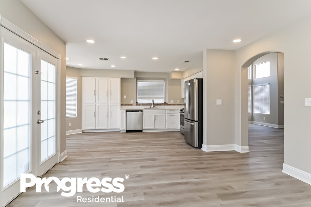 Building Photo - 890 Single Tree Dr