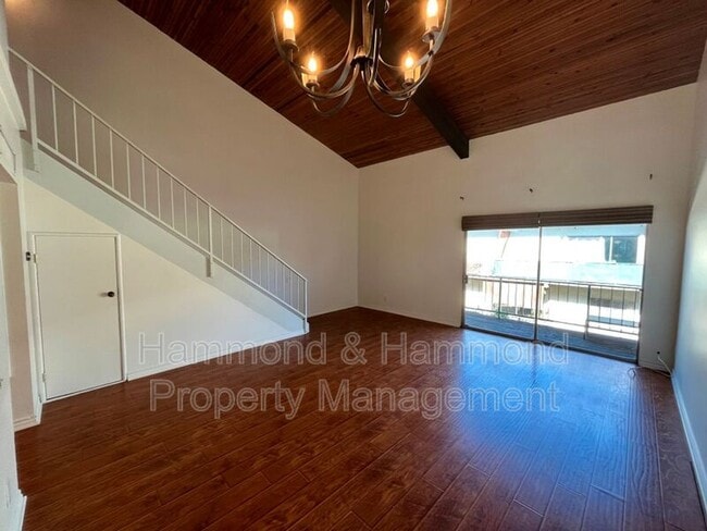 Building Photo - 5460 White Oak Ave