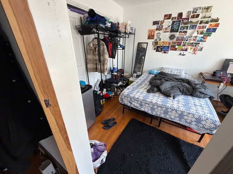 Building Photo - 23 Moraine St