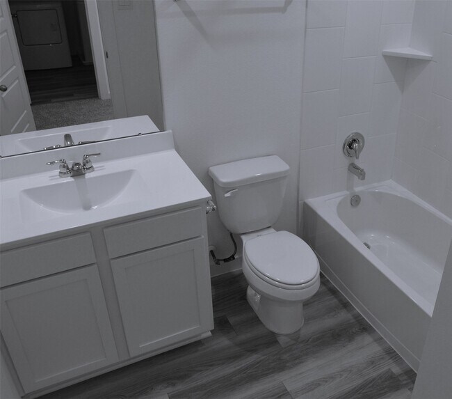 Building Photo - 10212 Berkeley Spgs Trl