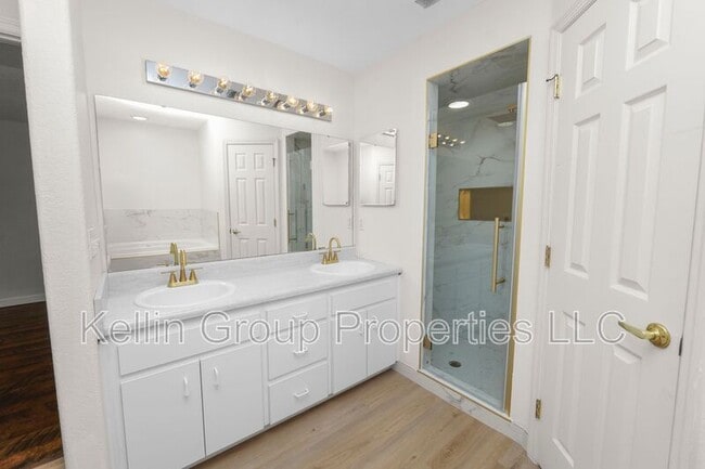 Building Photo - 3284 Sanoma Dr