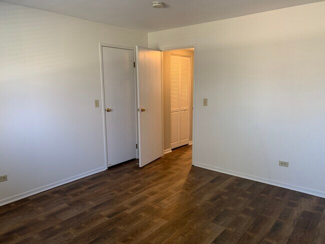 Building Photo - 2254 Abbeywood Dr