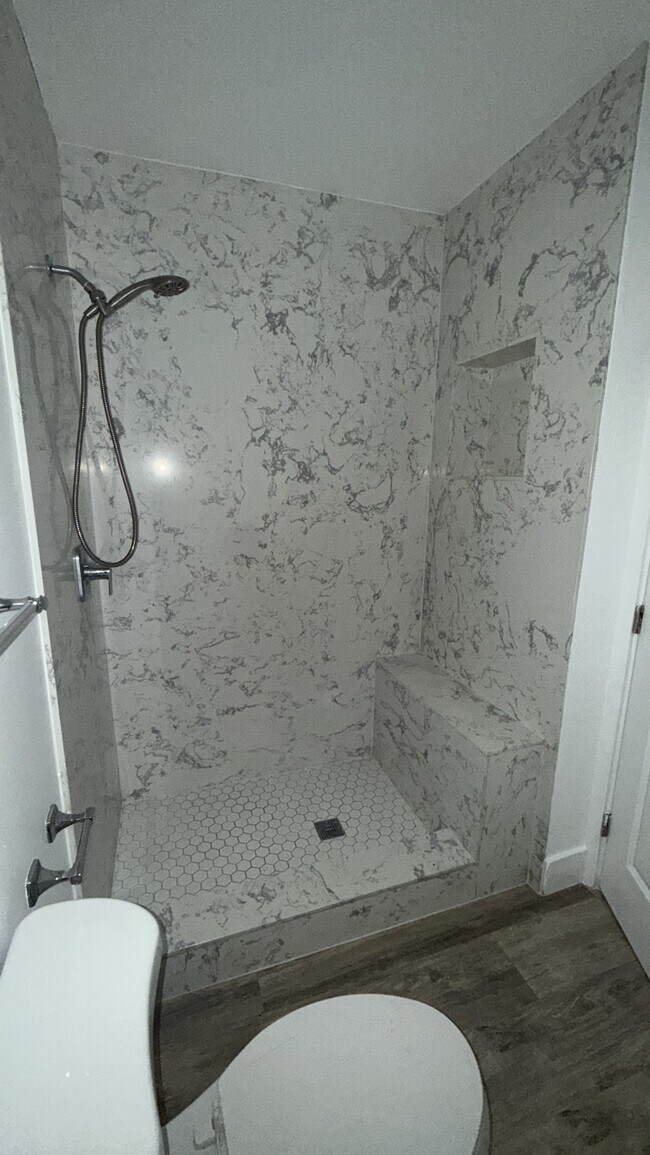 Building Photo - 4606 S Normandie Ave