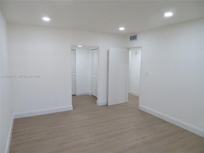 Building Photo - 17247 SW 112th Pl