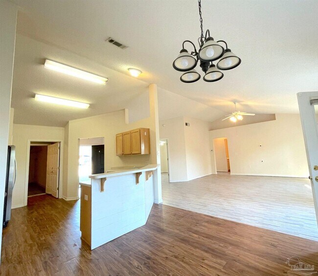Building Photo - 6007 Meursalt Rd