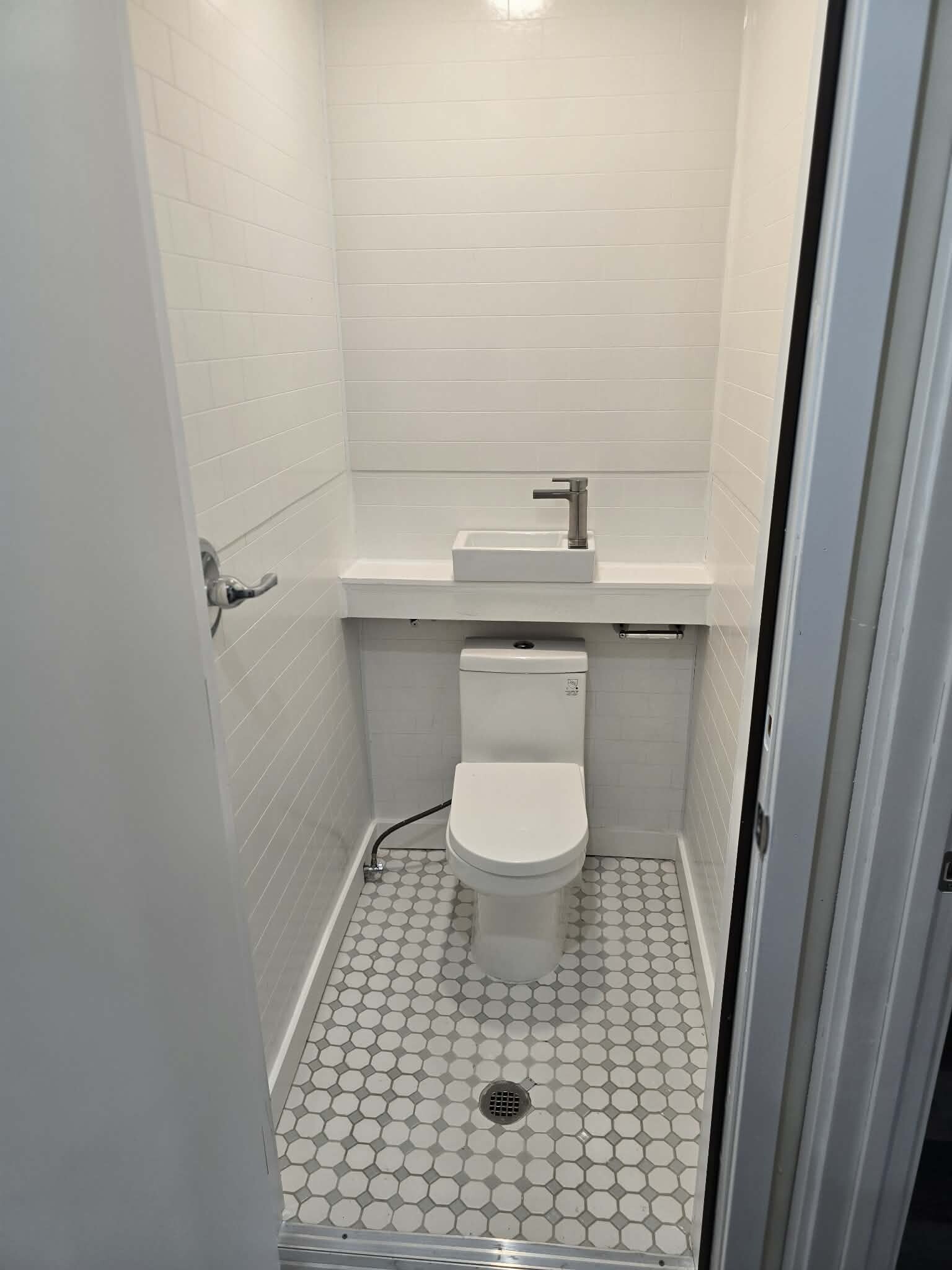 Building Photo - 2224 W Dunlop St