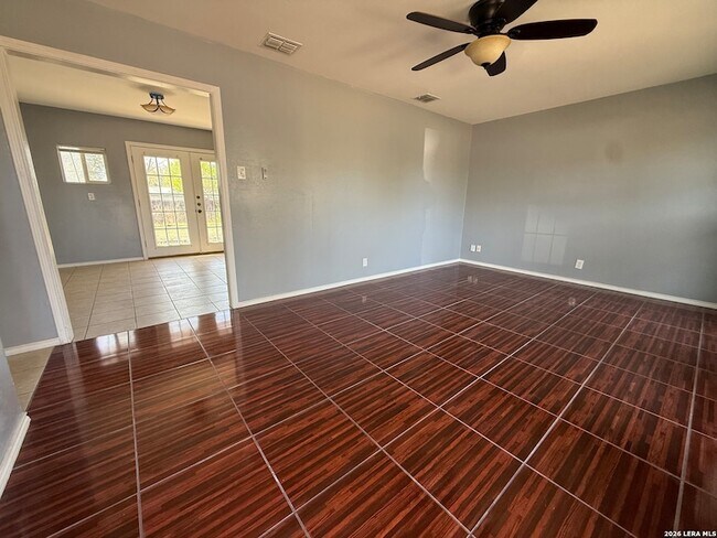 Building Photo - 3730 La Sabre Dr